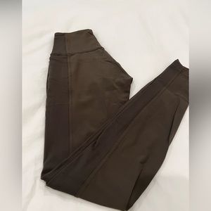 Lululemon Army Green leggings - Size 4